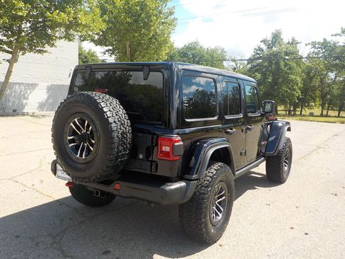 New 2026 Jeep Wrangler Unlimited Rubicon AWD/4WD image 7