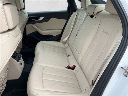 Used 2023 Audi A4 2.0T Premium w/ Convenience Package image 13