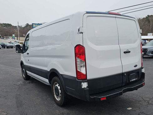 Used 2019 Ford Transit 150 image 5
