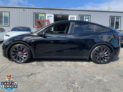 Used 2022 Tesla Model Y Performance image 5