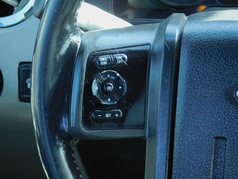 Used 2016 Ford F250 Lariat w/ Lariat Chrome Package image 18