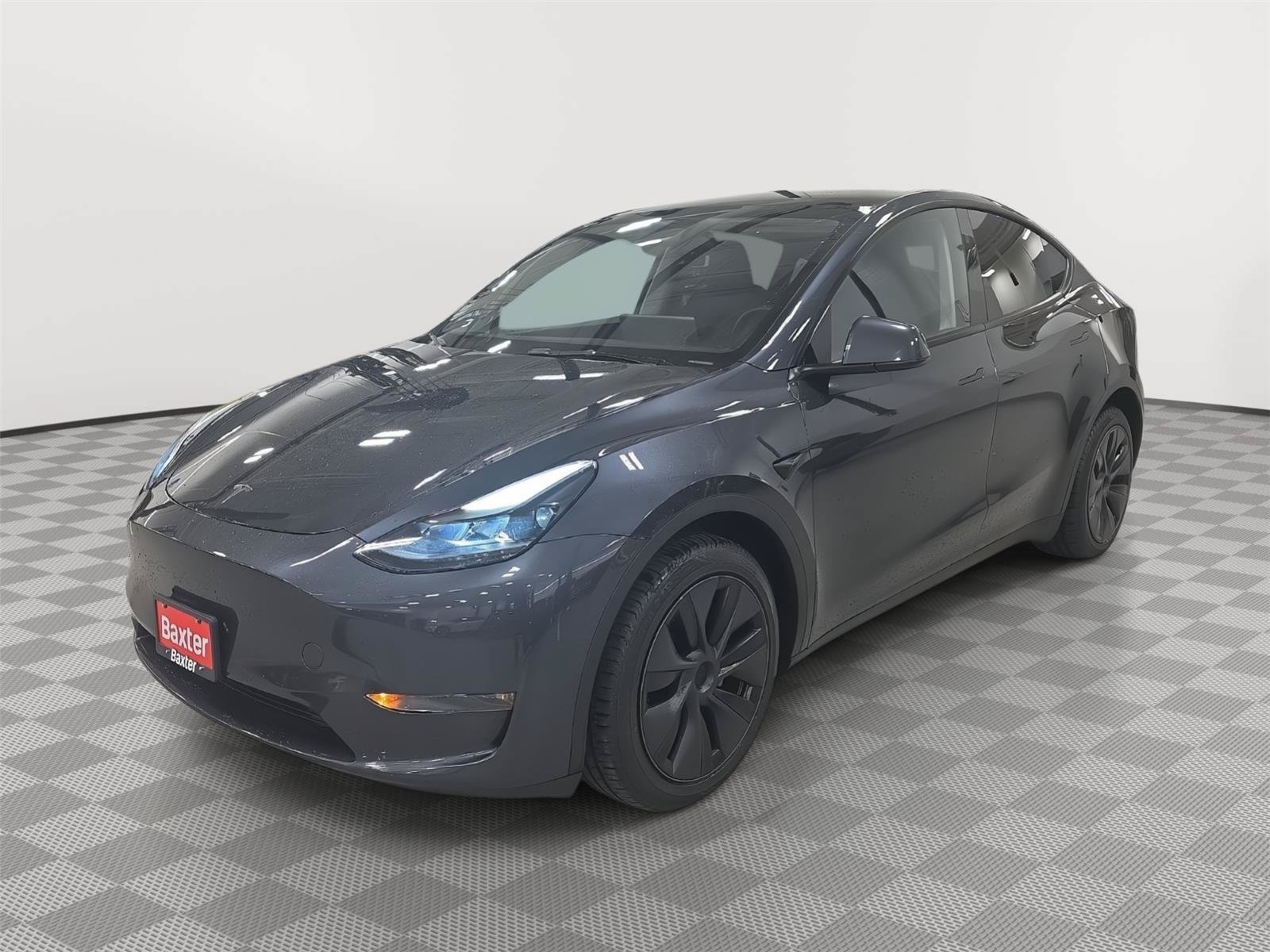 Used 2024 Tesla Model Y Long Range AWD/4WD image 5