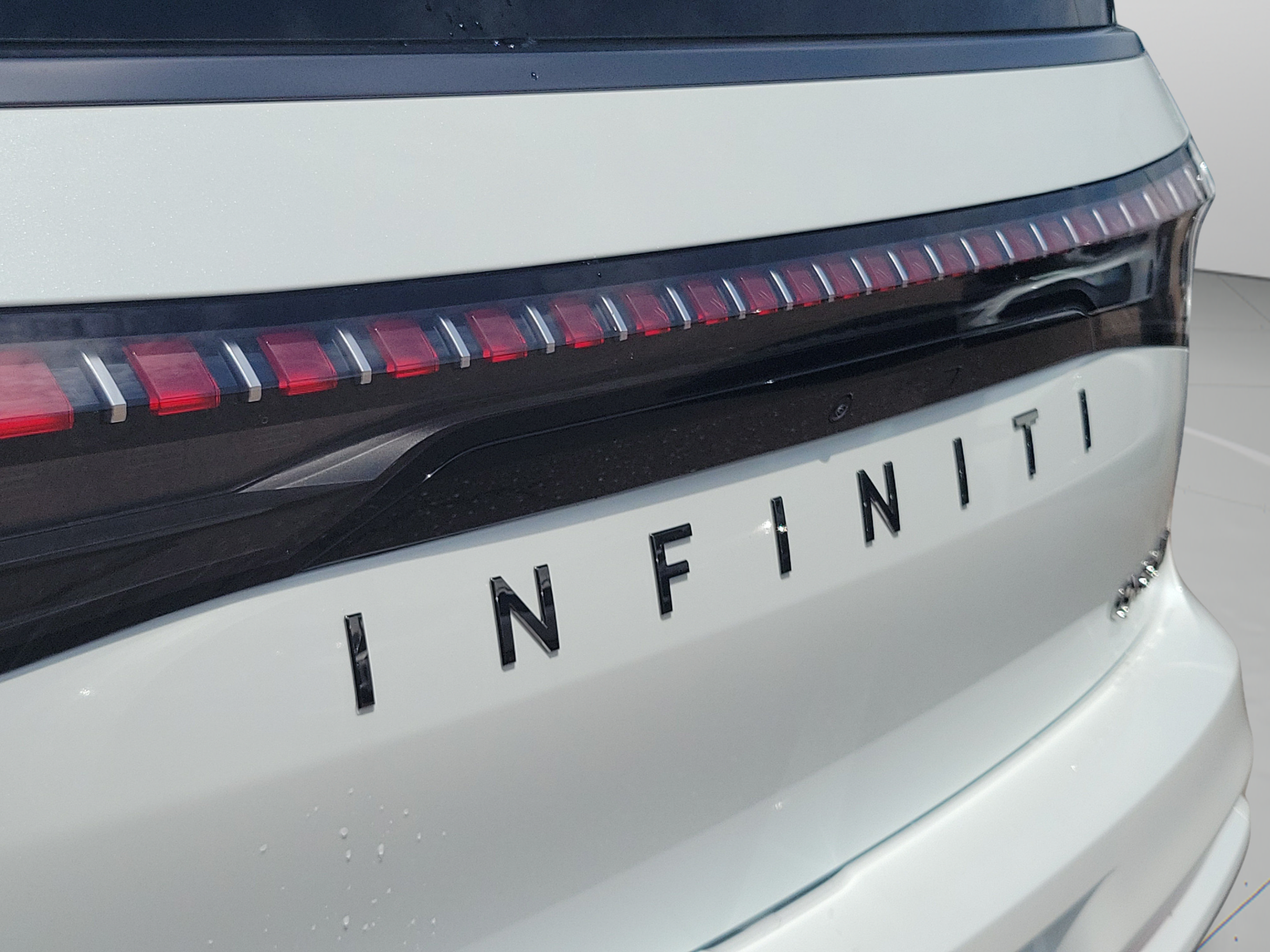New 2027 INFINITI QX80 Autograph w/ Premium Cargo Package AWD/4WD image 28