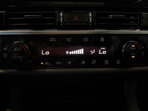 Used 2023 Nissan Pathfinder Platinum w/ Lighting Package (N93) image 41