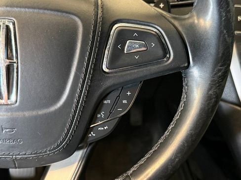 Used 2017 Lincoln MKZ Select w/ Technology Package image 11