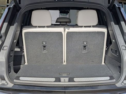 New 2026 Cadillac Vistiq Sport image 12