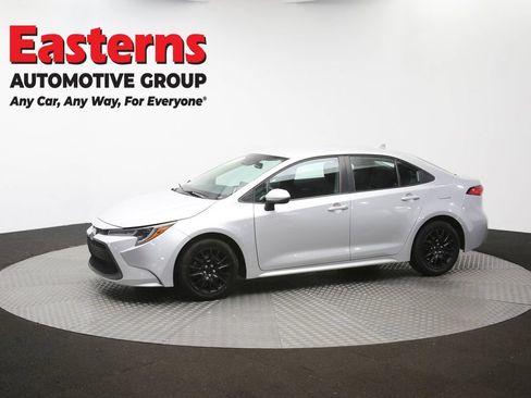 Used 2021 Toyota Corolla LE FWD image 56