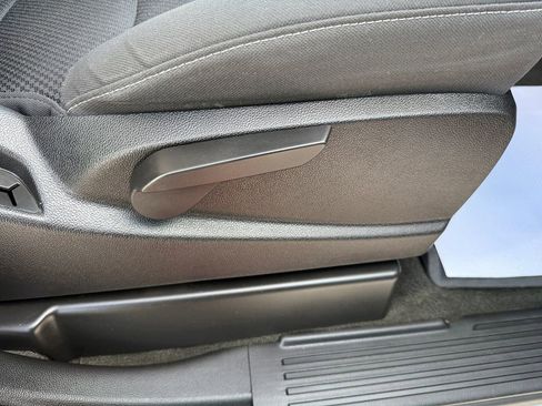 Used 2017 GMC Sierra 1500 SLE w/ SLE Value Package image 22