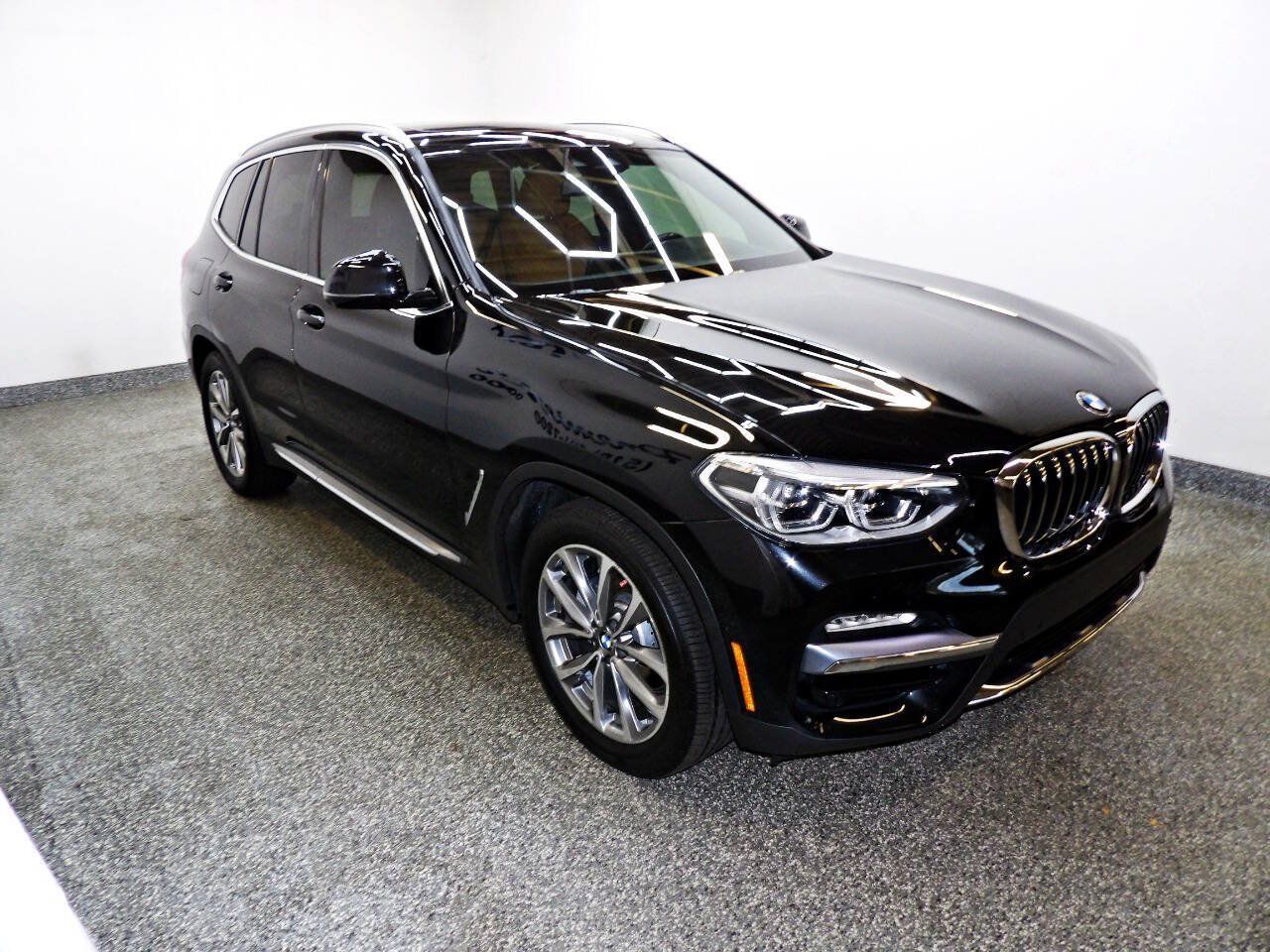 Used 2019 BMW X3 sDrive30i w/ Executive Package RWD image 3