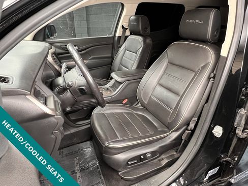 Used 2020 GMC Acadia Denali w/ Trailering Package image 3