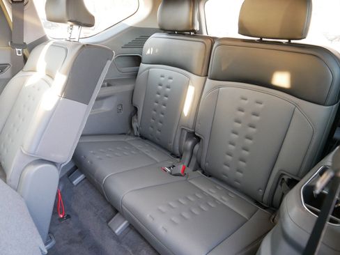 Certified 2024 Kia EV9 Wind image 36