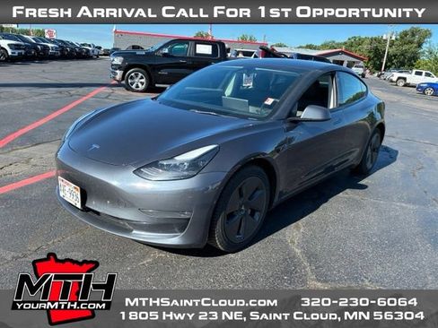 Used 2022 Tesla Model 3 Long Range AWD/4WD image 5