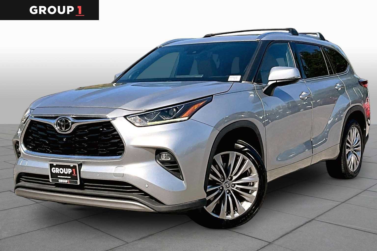 Used 2022 Toyota Highlander Platinum AWD/4WD image 1