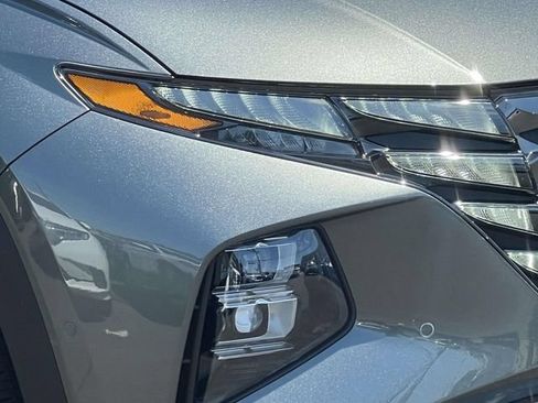 Certified 2023 Hyundai Tucson Limited AWD/4WD image 9