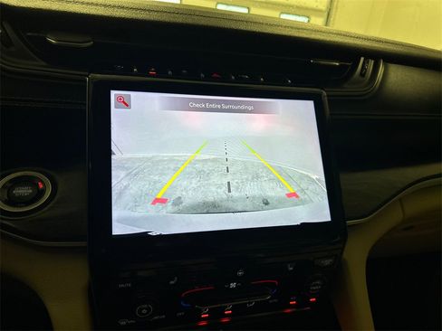 Used 2021 Jeep Grand Cherokee L Limited image 23