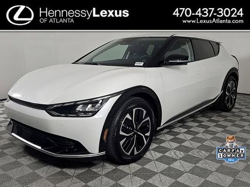 Used 2022 Kia EV6 Wind image 1