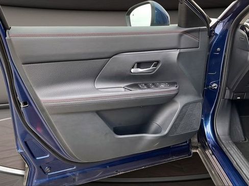 Certified 2025 Nissan Kicks SR w/ Interior Electronics Package image 21