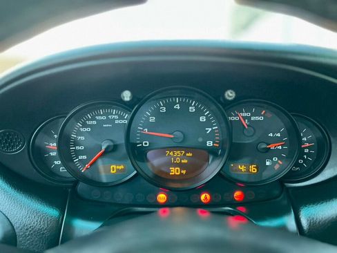 Used 2004 Porsche 911 Carrera image 17