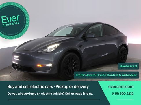 Used 2022 Tesla Model Y Long Range AWD/4WD image 1
