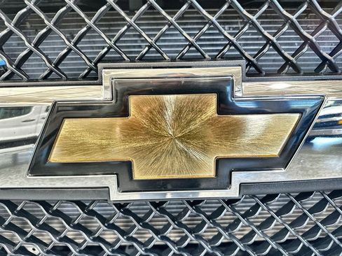 Used 2024 Chevrolet Express 2500 w/ Driver Convenience Package image 24