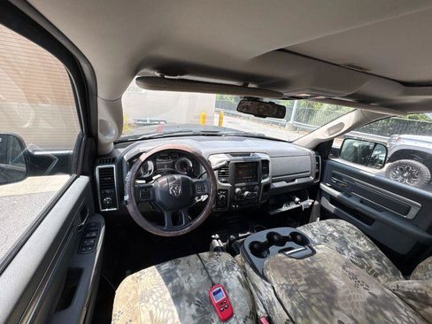 Used 2013 RAM 2500 Power Wagon w/ Luxury Group AWD/4WD image 6