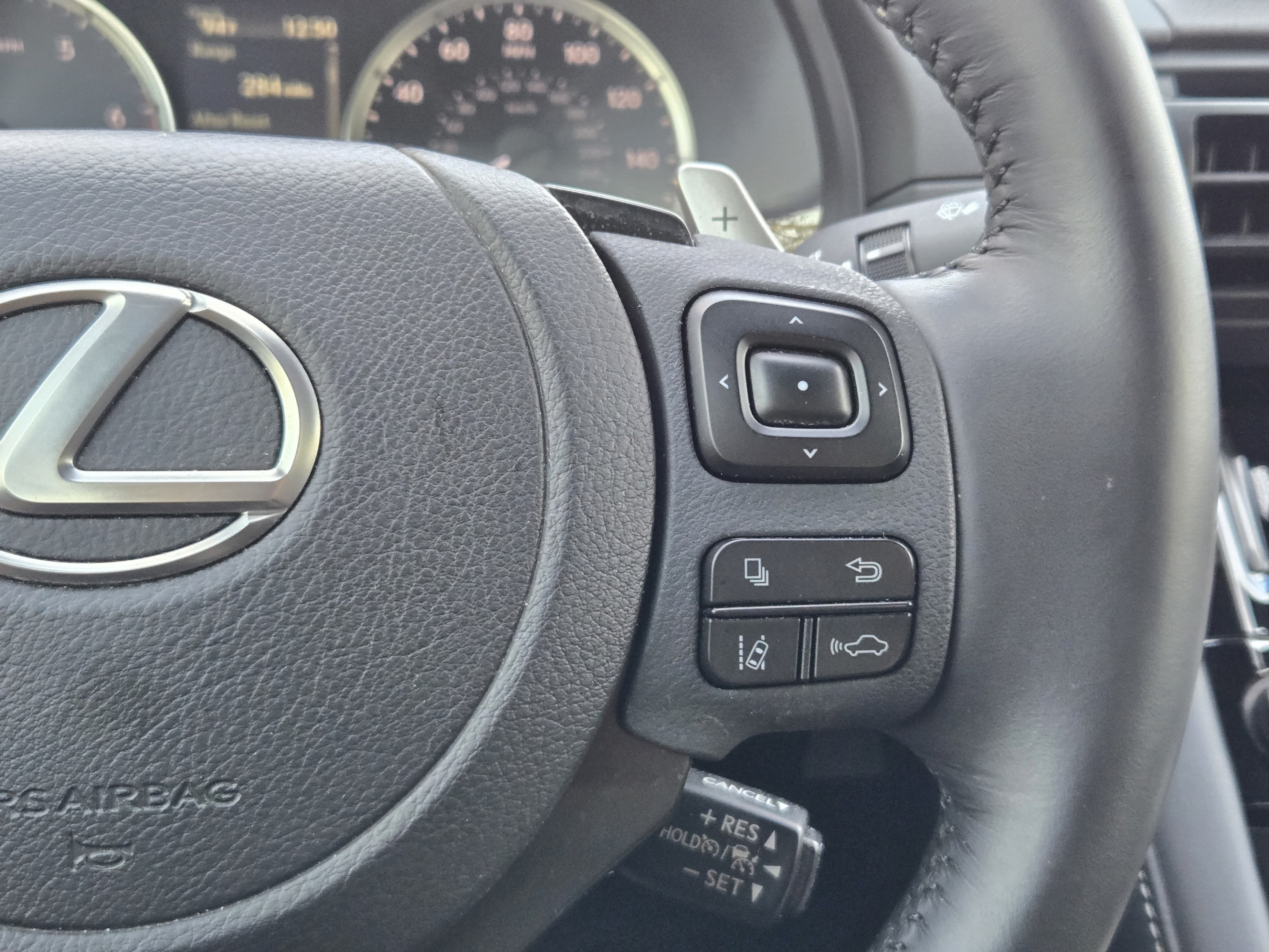 Used 2023 Lexus IS 300 w/ Premium Package RWD image 25