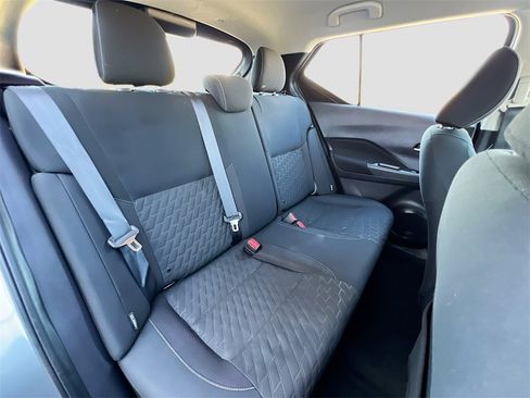 Used 2022 Nissan Kicks SV image 23
