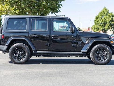 Used 2023 Jeep Wrangler Unlimited Sport AWD/4WD image 5