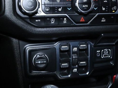 Used 2024 Jeep Wrangler Unlimited Sport AWD/4WD image 33