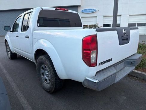 Used 2011 Nissan Frontier S RWD image 5