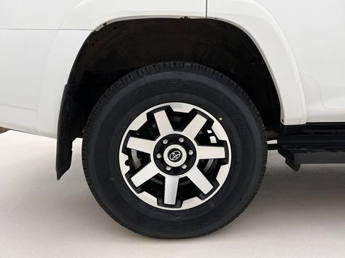 Used 2024 Toyota 4Runner TRD Off-Road image 27