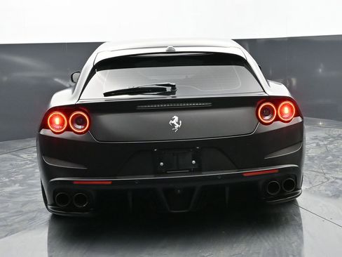 Used 2018 Ferrari GTC4Lusso T image 6