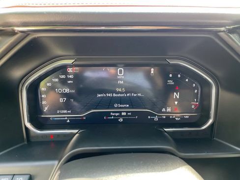 Certified 2025 GMC Sierra 1500 AT4 w/ Technology Package AWD/4WD image 28