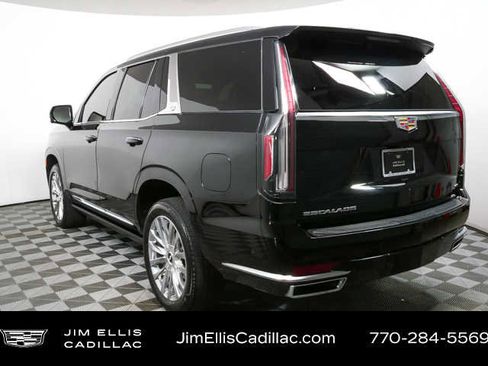 Used 2024 Cadillac Escalade Premium Luxury w/ Performance Package AWD/4WD image 31