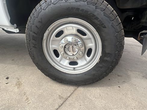 Used 2016 Ford F250 XL w/ Power Equipment Group AWD/4WD image 9