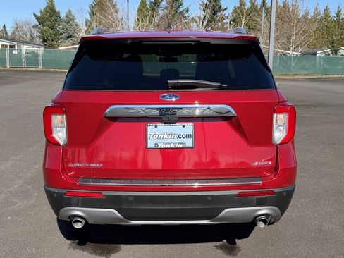 Used 2022 Ford Explorer Limited image 7