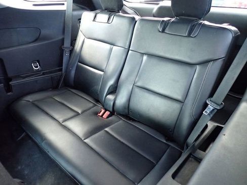 Used 2023 Ford Explorer XLT w/ Equipment Group 202A image 20