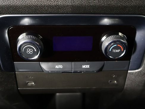 Used 2025 Chevrolet Tahoe Z71 AWD/4WD image 40