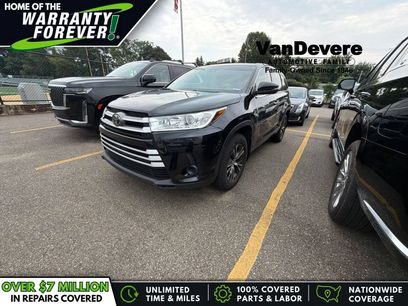 Used 2018 Toyota Highlander LE w/ Protection Package #3