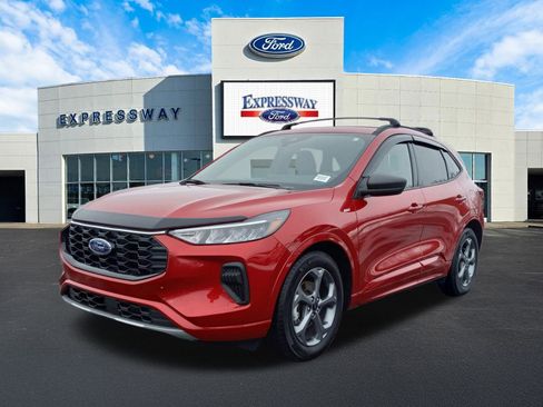 Used 2023 Ford Escape ST-Line w/ Tech Pack #1 image 2