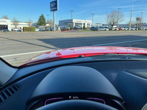 Used 2025 Kia Soul LX w/ LX Technology Package image 32