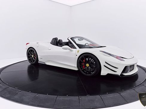 Used 2014 Ferrari 458 Spider RWD image 26