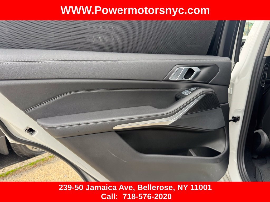 Used 2022 BMW X7 xDrive40i w/ Premium Package AWD/4WD image 24