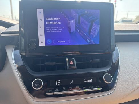 Used 2023 Toyota Corolla LE image 4