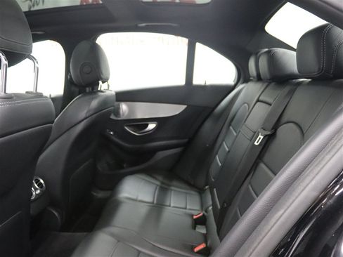 Used 2018 Mercedes-Benz C 300 4MATIC Sedan image 19