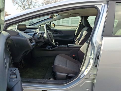 Used 2024 Toyota Prius LE image 21