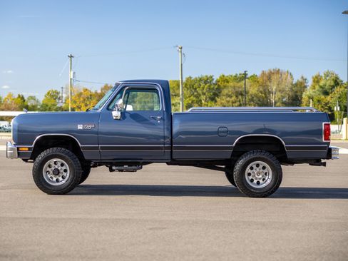 Used 1989 Dodge D/W Truck 350 image 9