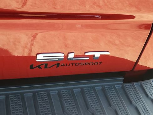 Used 2022 GMC Sierra 1500 SLT w/ SLT Premium Plus Package AWD/4WD image 29