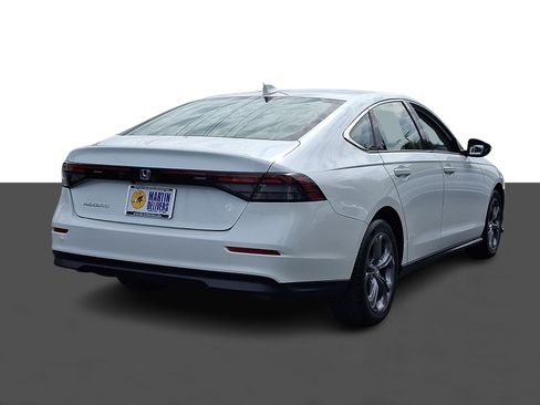 Certified 2024 Honda Accord EX image 6