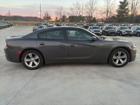 Used 2018 Dodge Charger SXT Plus image 10